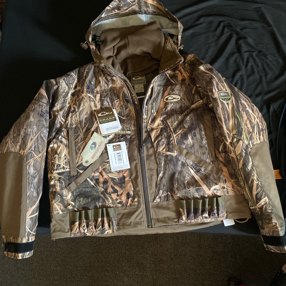 Drake/Mossy Oak Camo Jacket